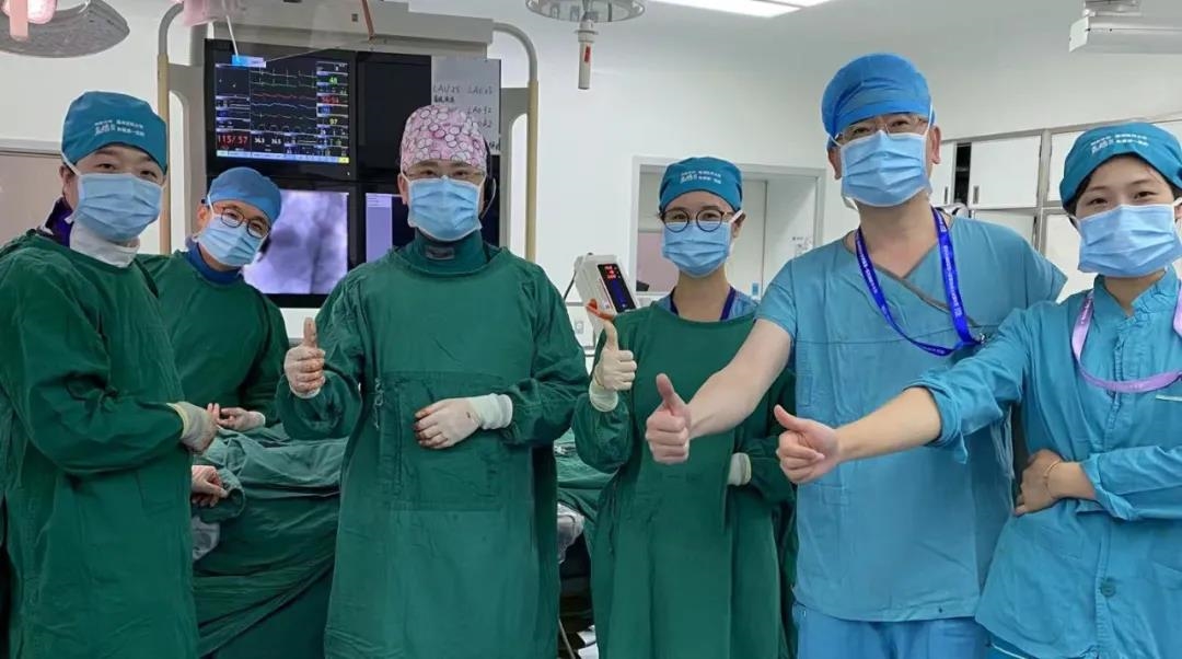 国产球扩式TAVI再创突破：温州医科大学附属第一医院王珏教授团队启动星空电子医疗球扩瓣入组