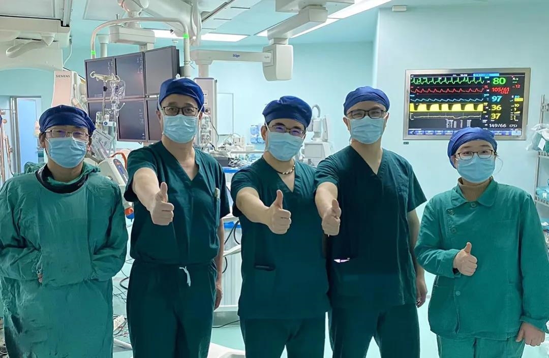 国产球扩式TAVI再创突破：湘雅医院罗凡砚教授团队启动星空电子医疗球扩瓣入组